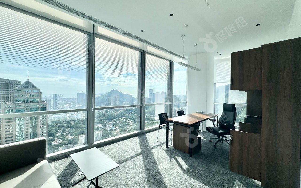 太子广场_634平_精装_办公室隔间