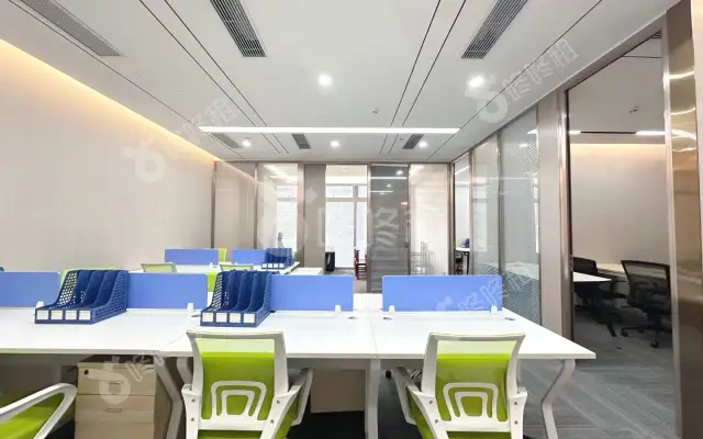 龙光玖钻_215平米_精装_办公室房源出租