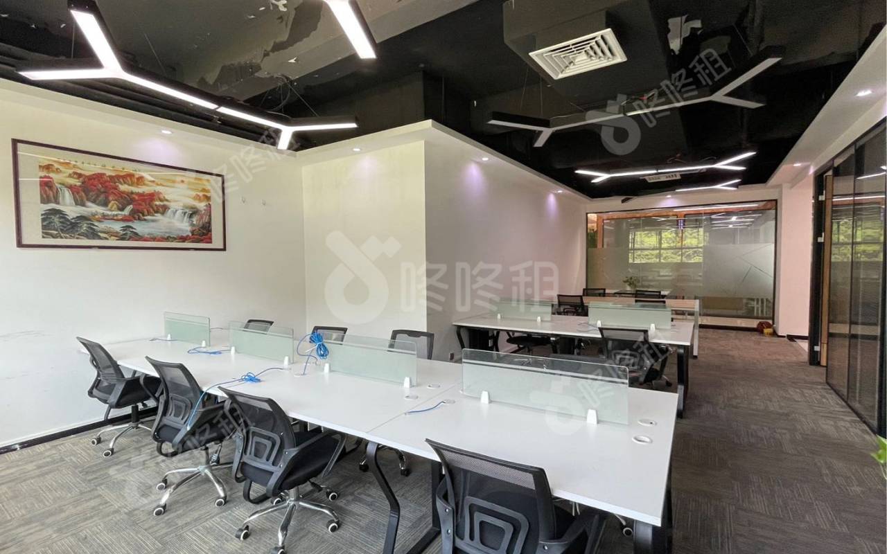 大学城创客小镇_192平_精装_办公室开间