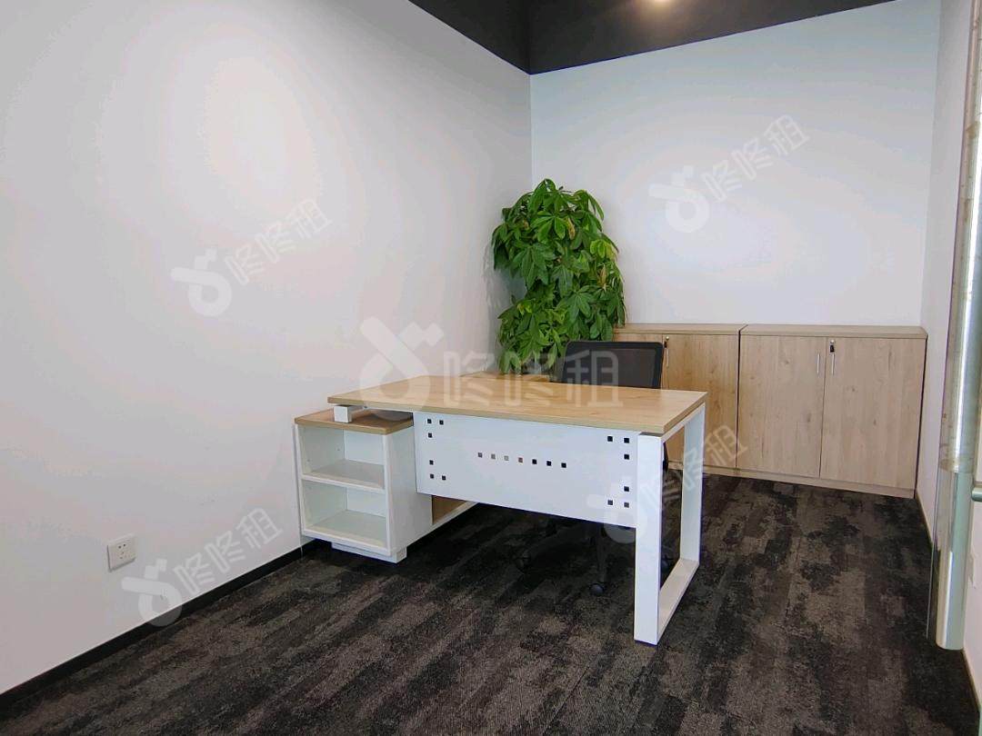 深圳湾科技生态园_557平_精装_办公室隔间