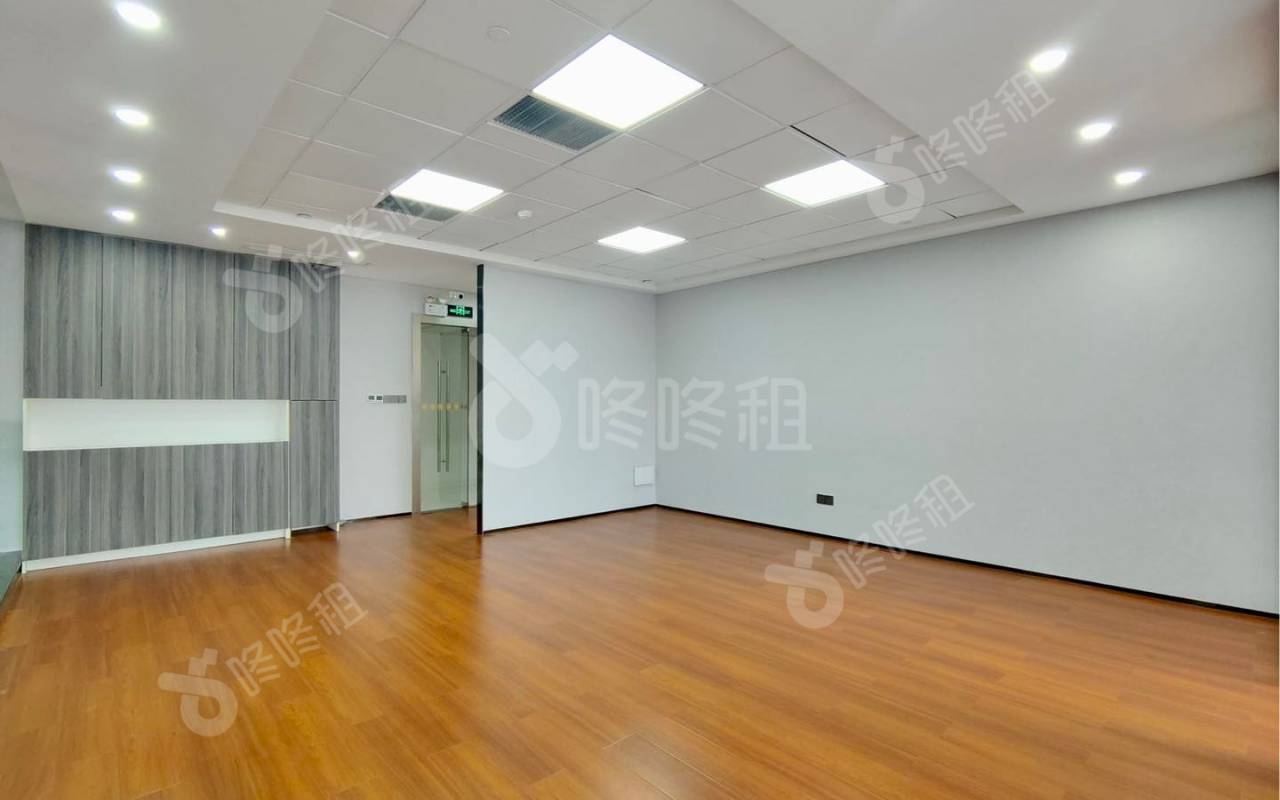 海岸城大厦_148平_精装_办公室开间