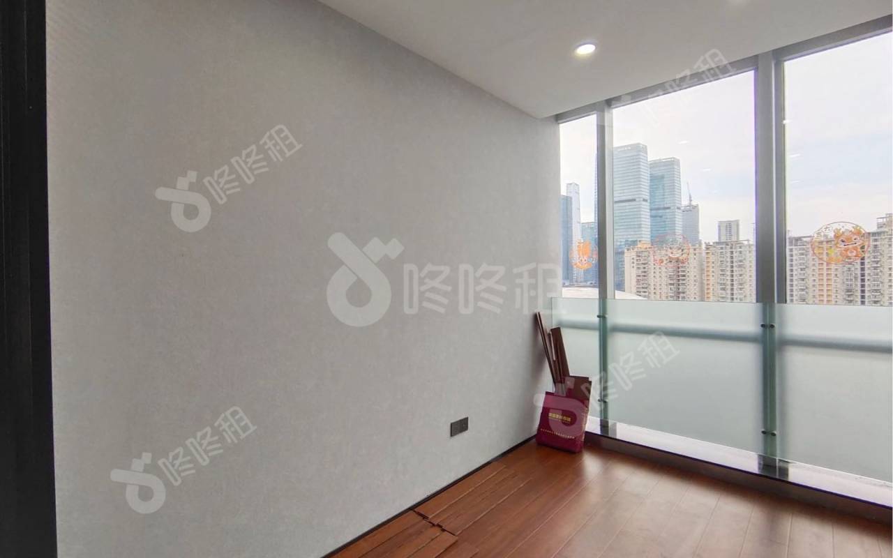 海岸城大厦_148平_精装_办公室隔间