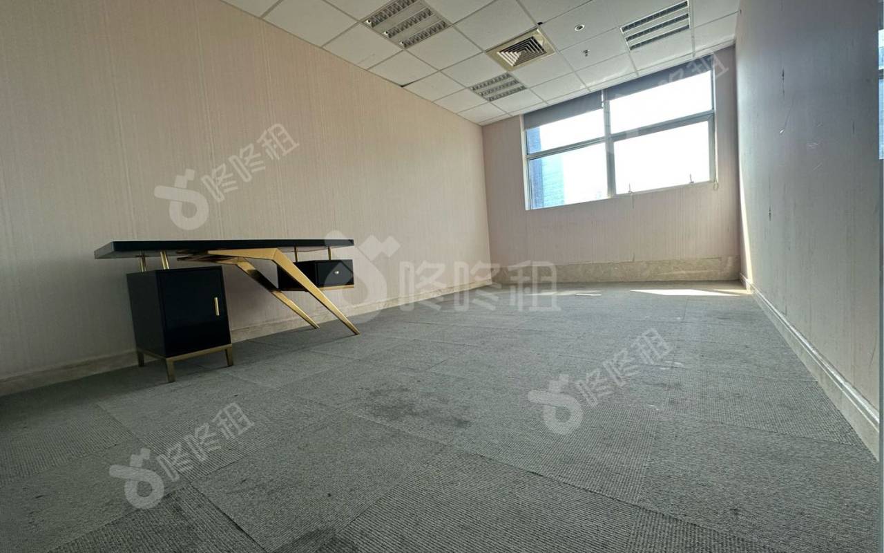 维百盛大厦_483平_精装_办公室隔间