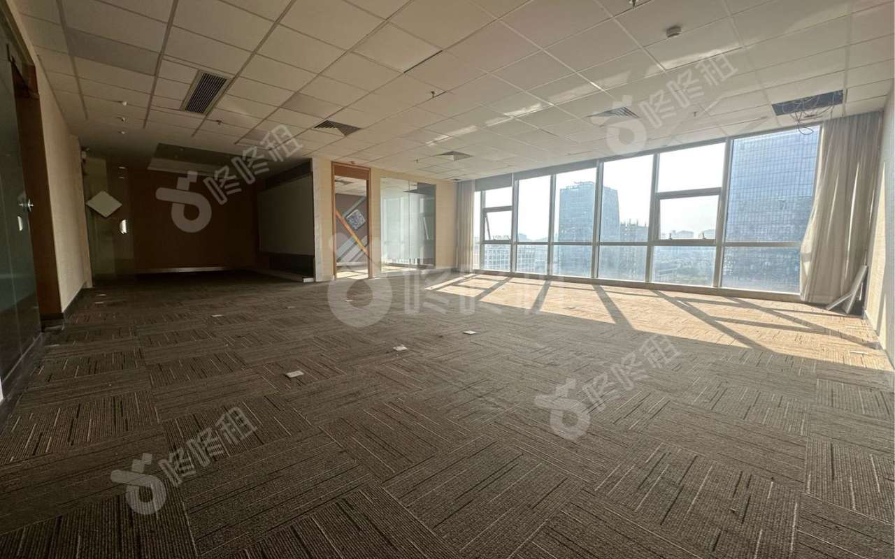维百盛大厦_426平_精装_办公室开间