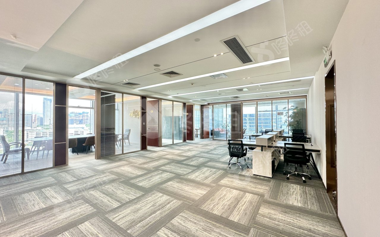 前海卓越时代广场_398平_精装_办公室开间