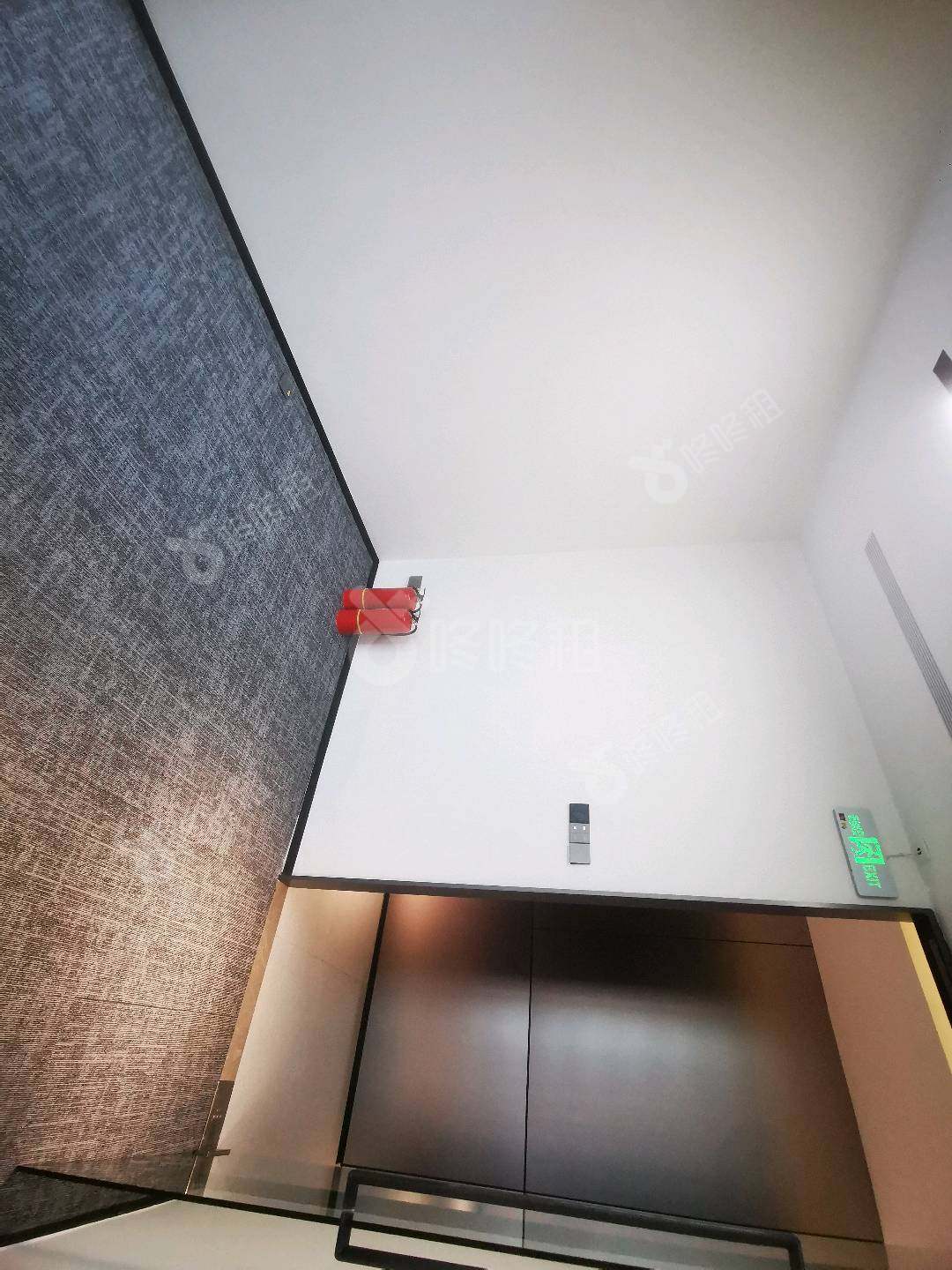 方大大厦_150平_定制装修_办公室开间