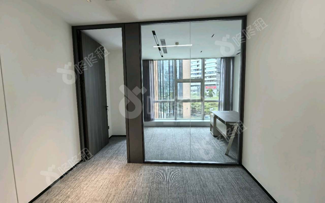 方大大厦_50平_精装_办公室开间