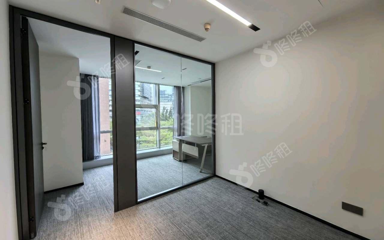 方大大厦_50平_精装_办公室开间