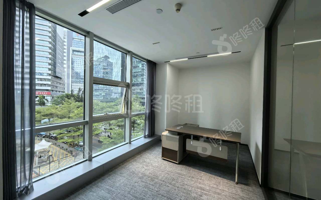 方大大厦_50平_精装_办公室隔间