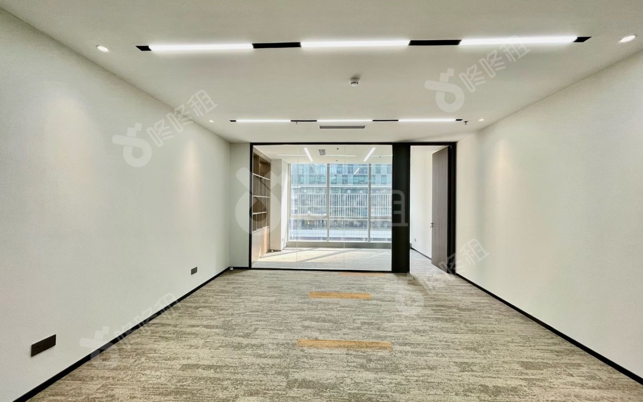国信投资大厦（风华科技大厦）_80平_精装_办公室开间