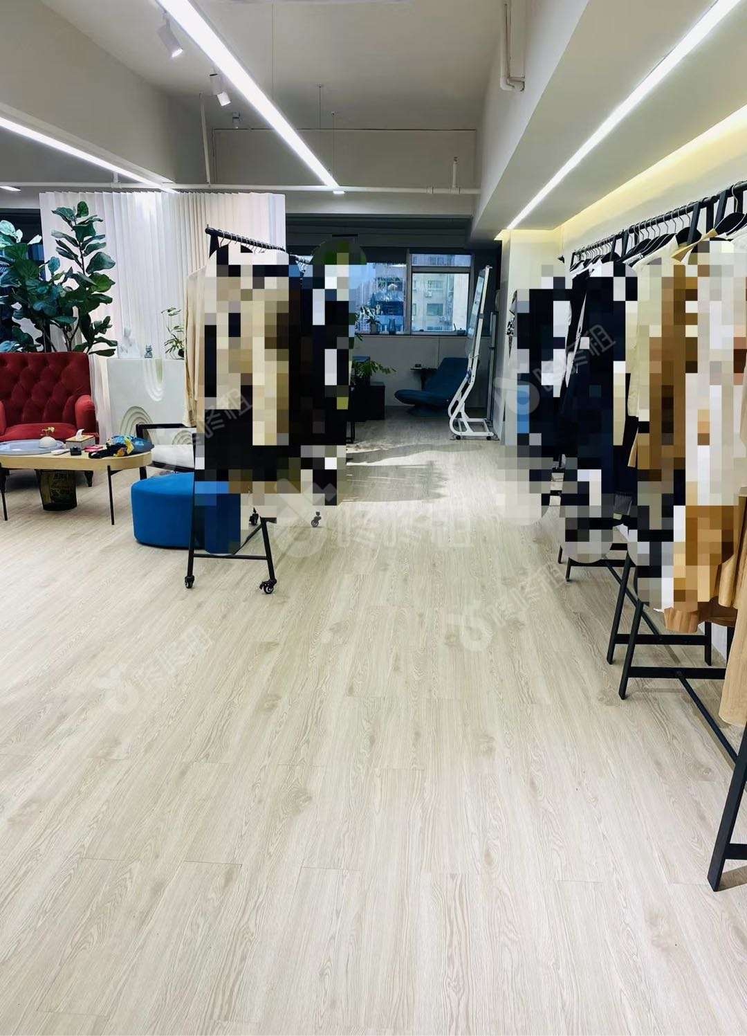 新保辉大厦_260平_精装_办公室开间