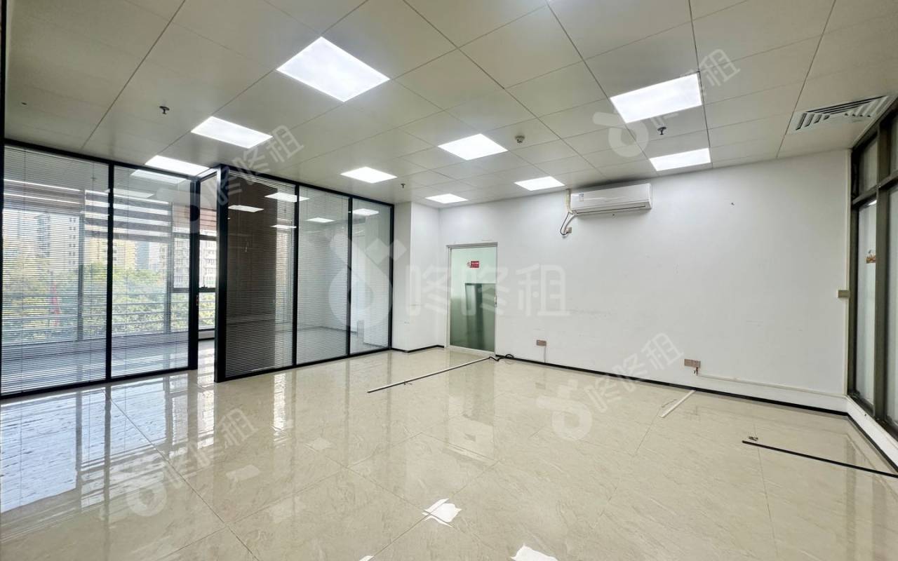 阳光华艺大厦_168平_精装_办公室开间