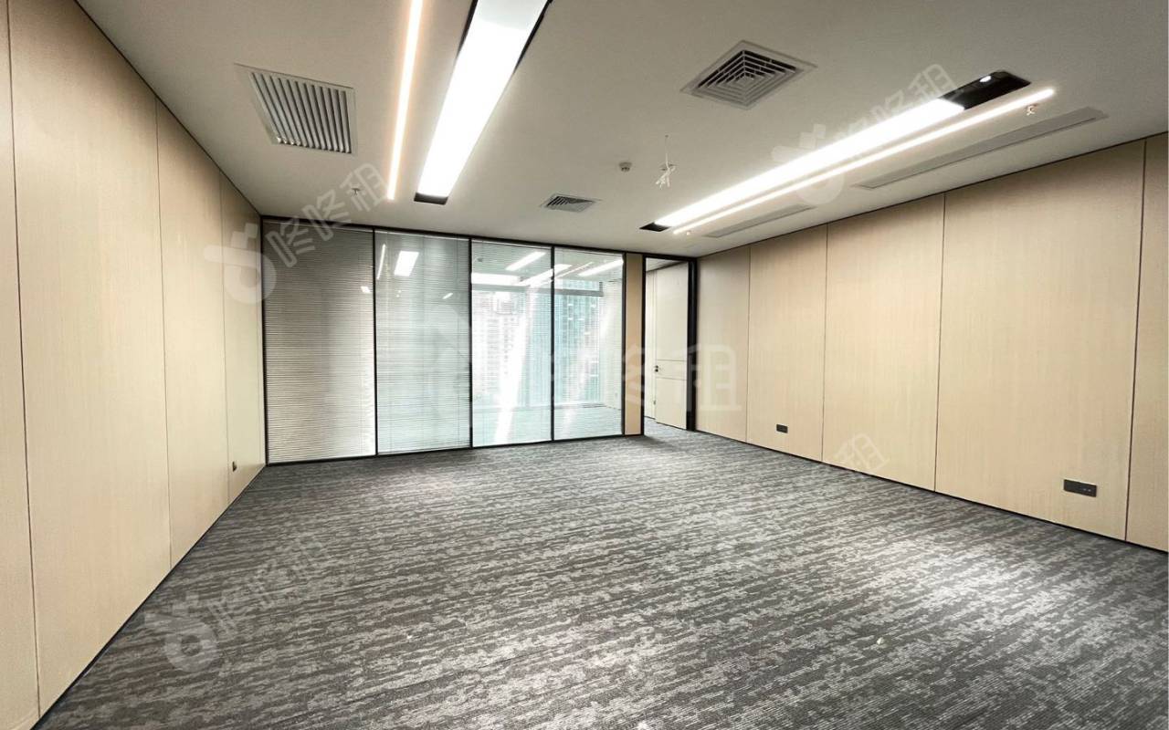 深宝茂大厦_157平_精装_办公室开间