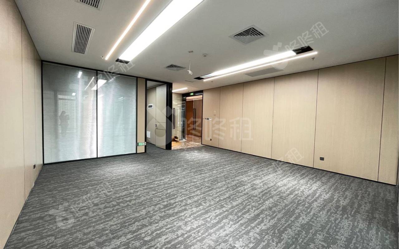 深宝茂大厦_157平_精装_办公室开间