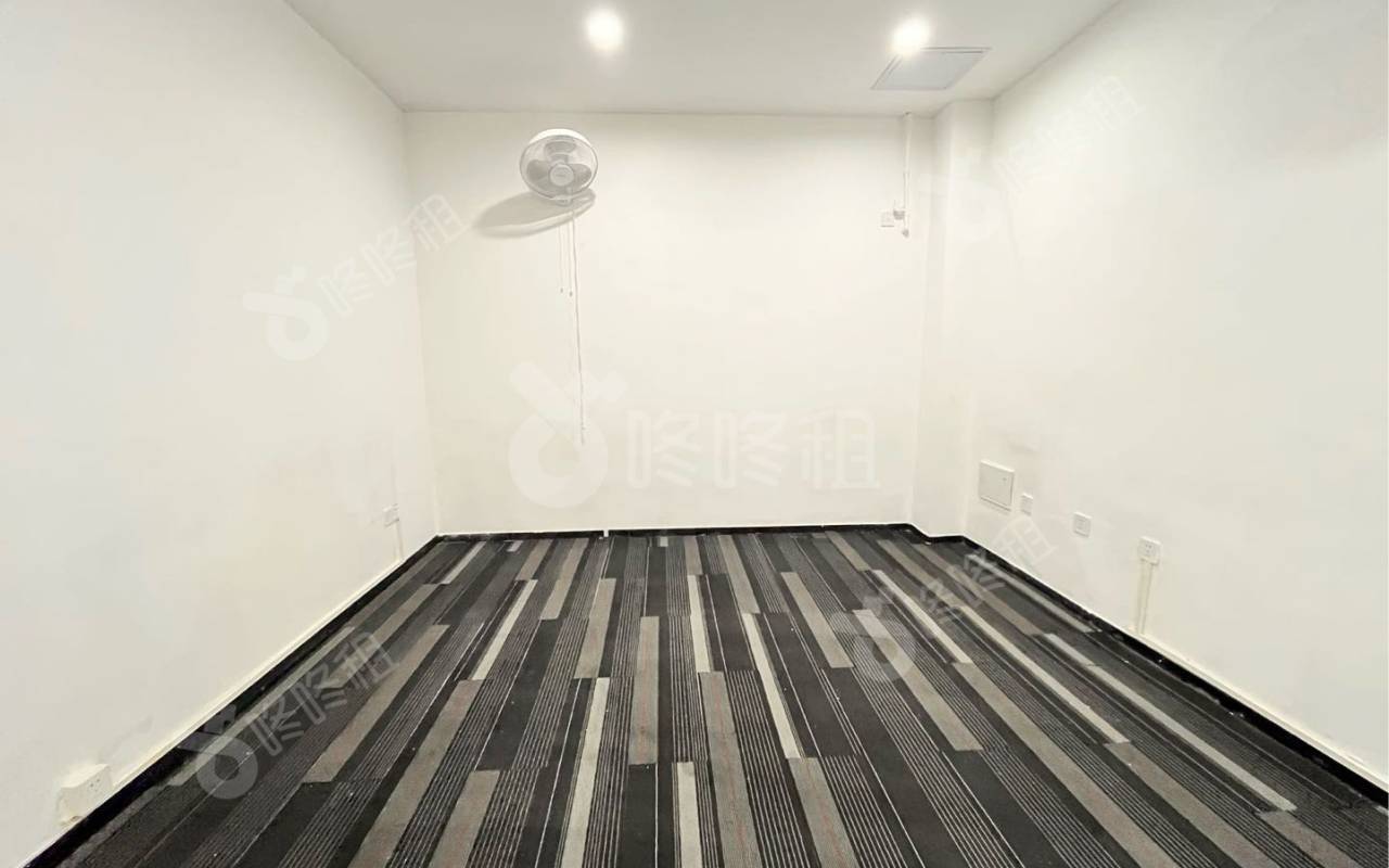 宗泰未来城_466平_精装_办公室隔间