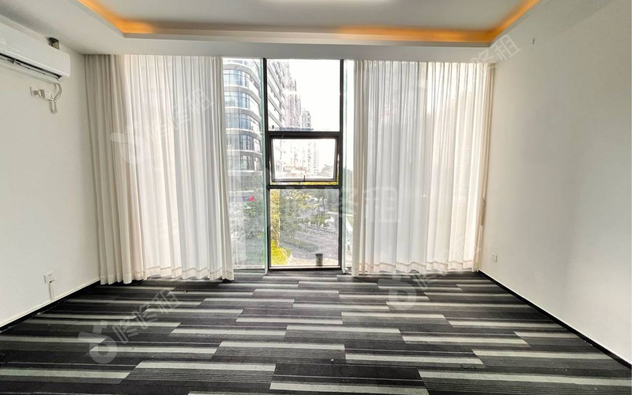 宗泰未来城_466平_精装_办公室隔间