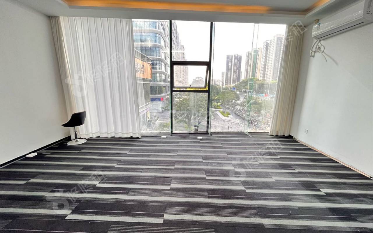 宗泰未来城_466平_精装_办公室隔间