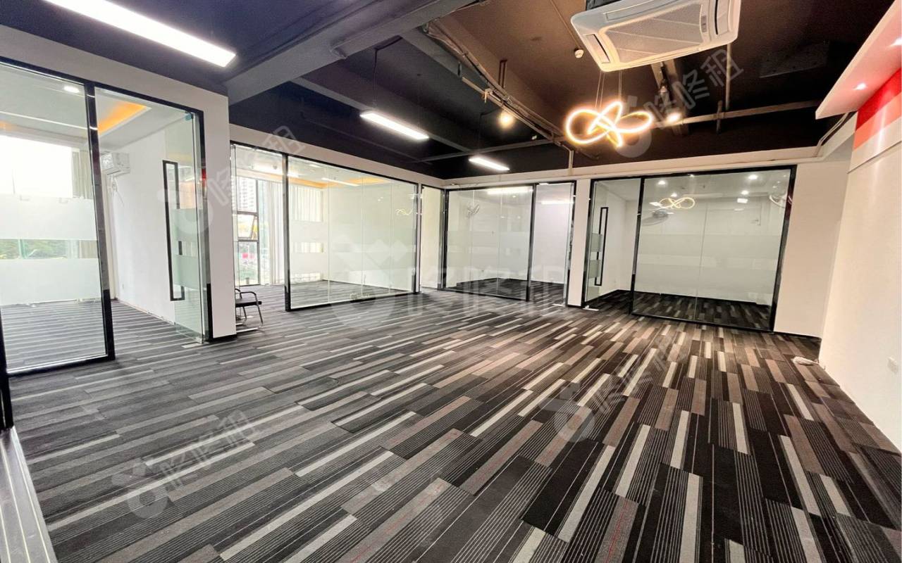 宗泰未来城_466平_精装_办公室开间