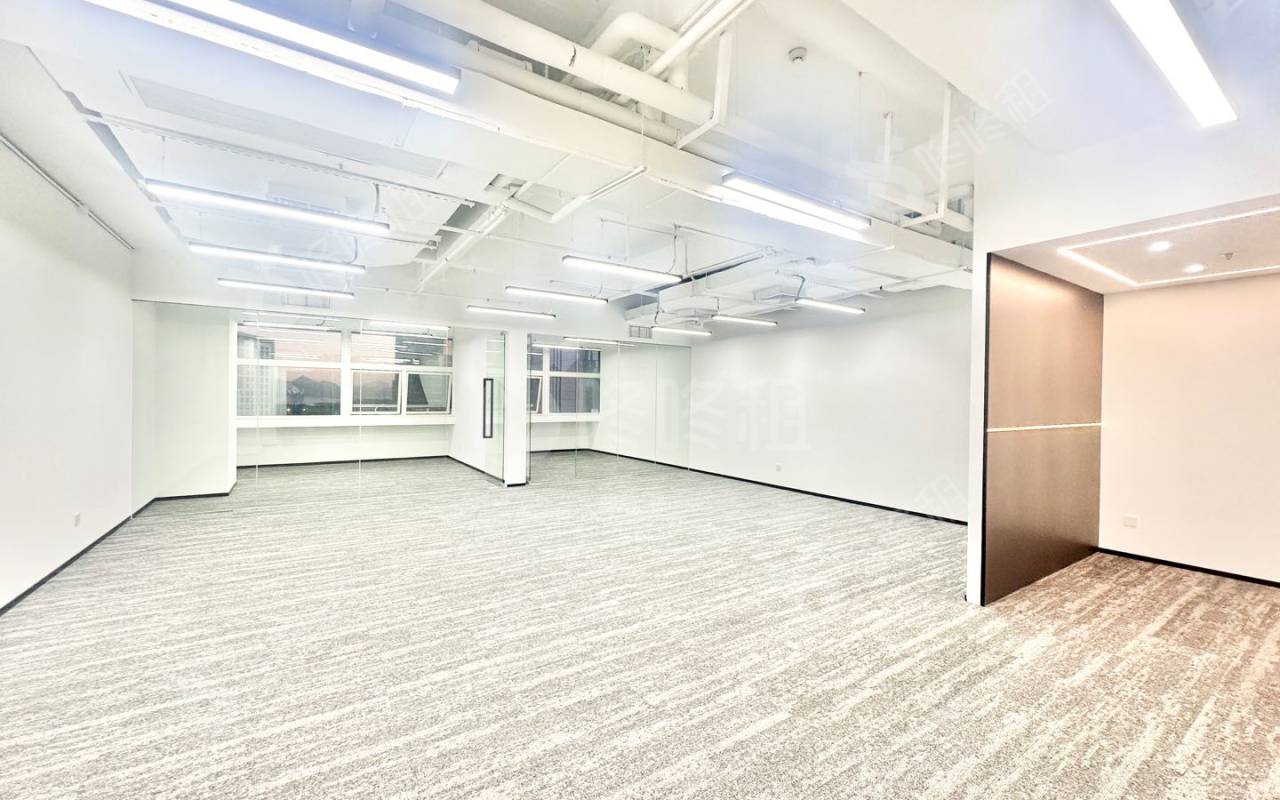 飞亚达科技大厦_100平_精装_办公室开间