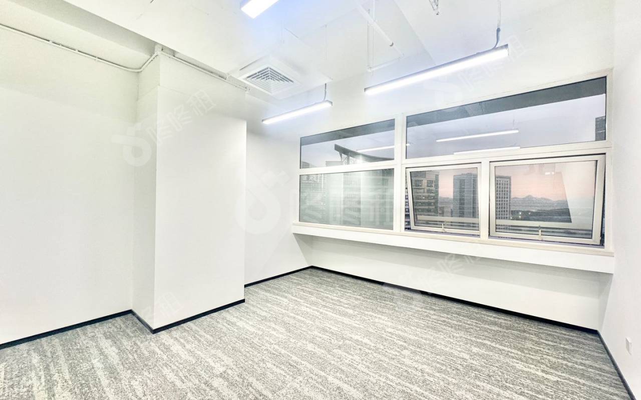 飞亚达科技大厦_100平_精装_办公室隔间