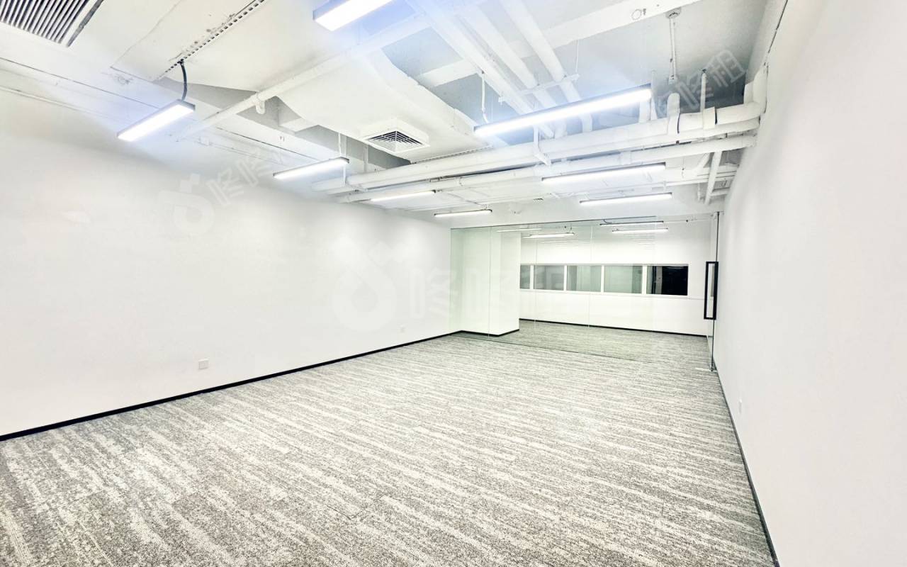 飞亚达科技大厦_88平_精装_办公室开间