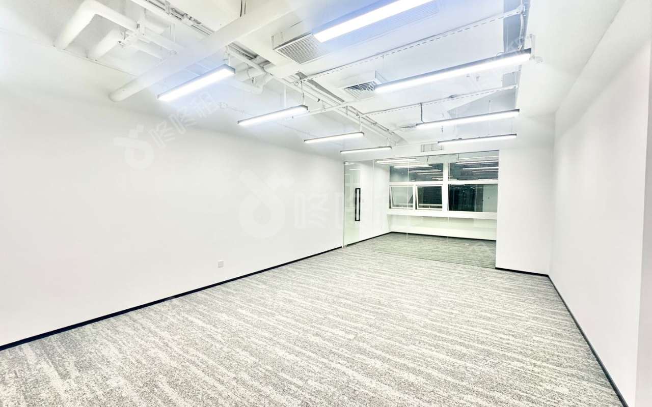 飞亚达科技大厦_100平_精装_办公室开间