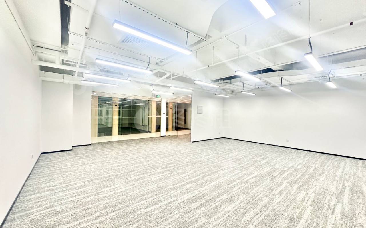 飞亚达科技大厦_100平_精装_办公室开间