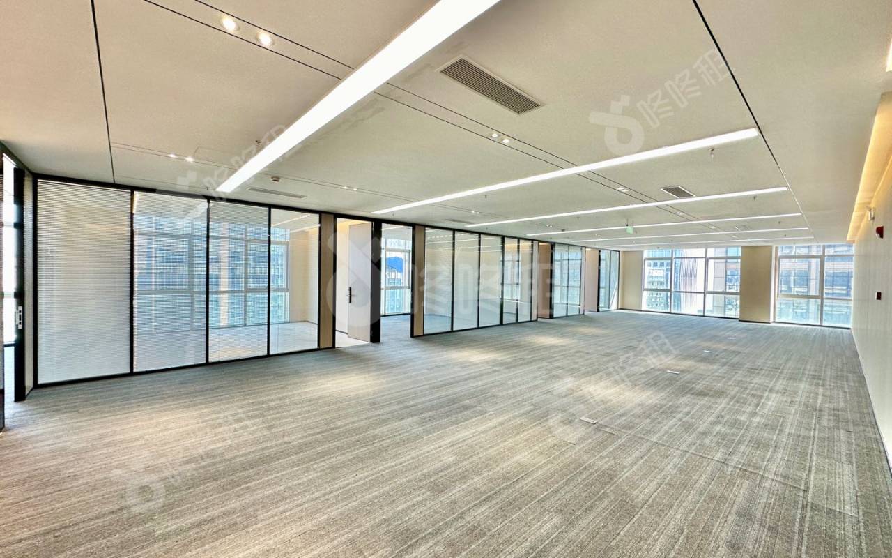 鹏润达大厦(鹏润达商业广场)_895平_精装_办公室开间