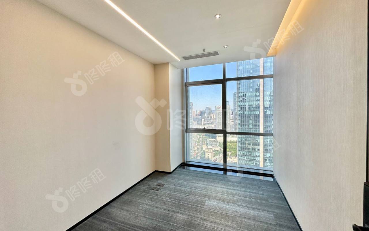 鹏润达大厦(鹏润达商业广场)_895平_精装_办公室隔间