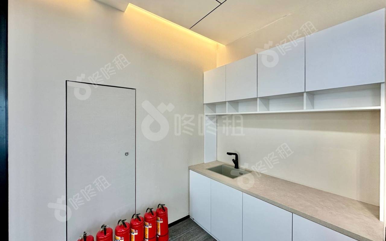 鹏润达大厦(鹏润达商业广场)_895平_精装_茶水间