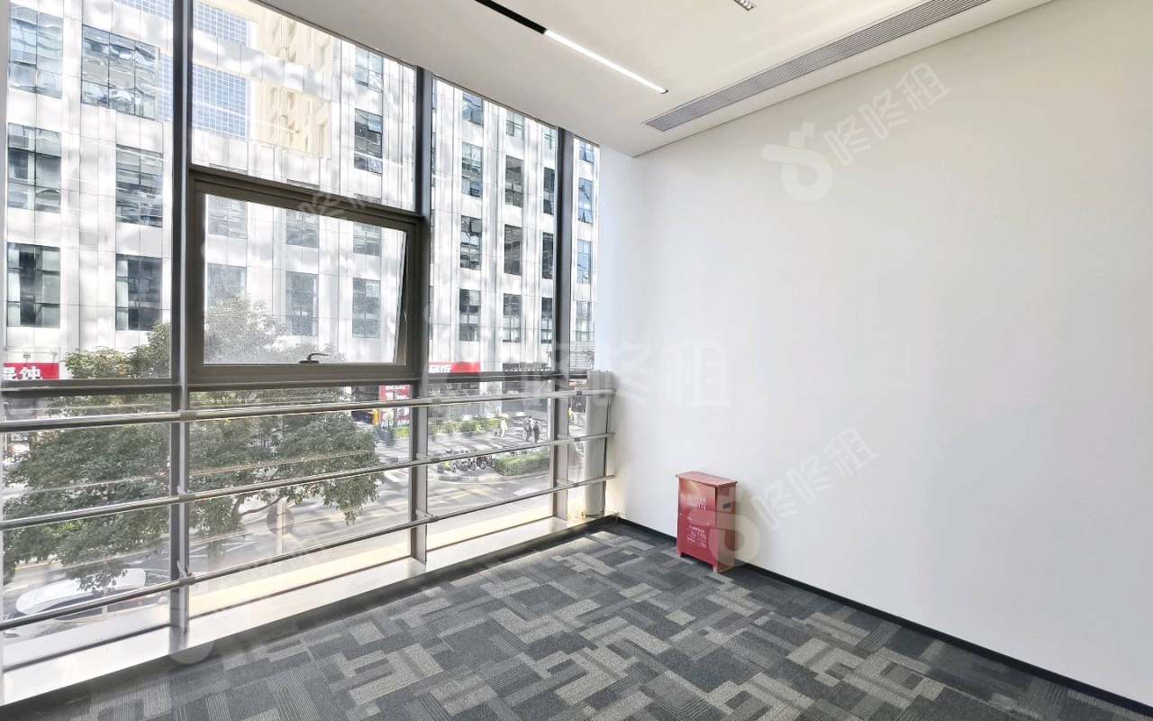 深圳北航大厦_65平_精装_办公室隔间