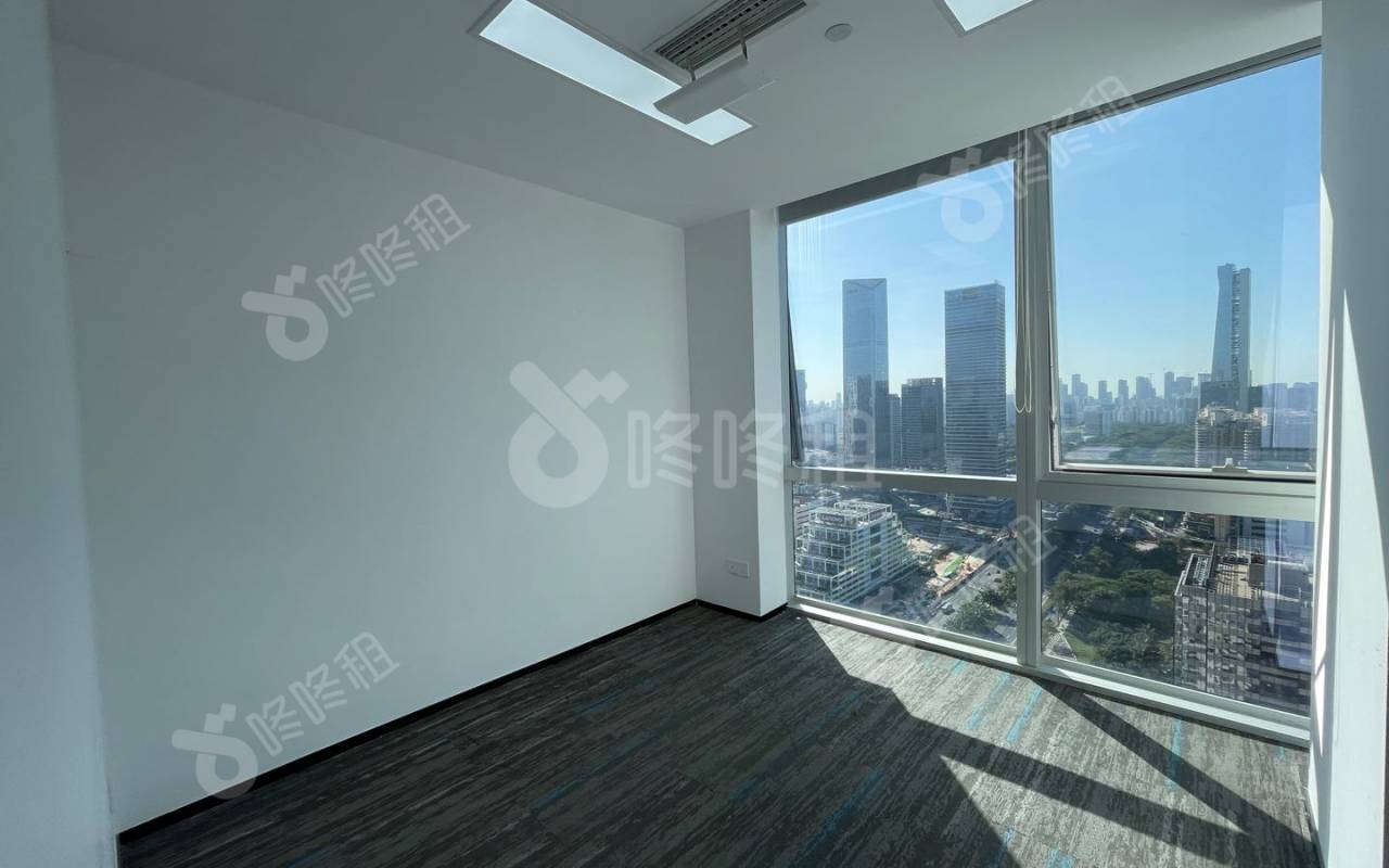 大冲商务中心_272平_豪装_办公室隔间