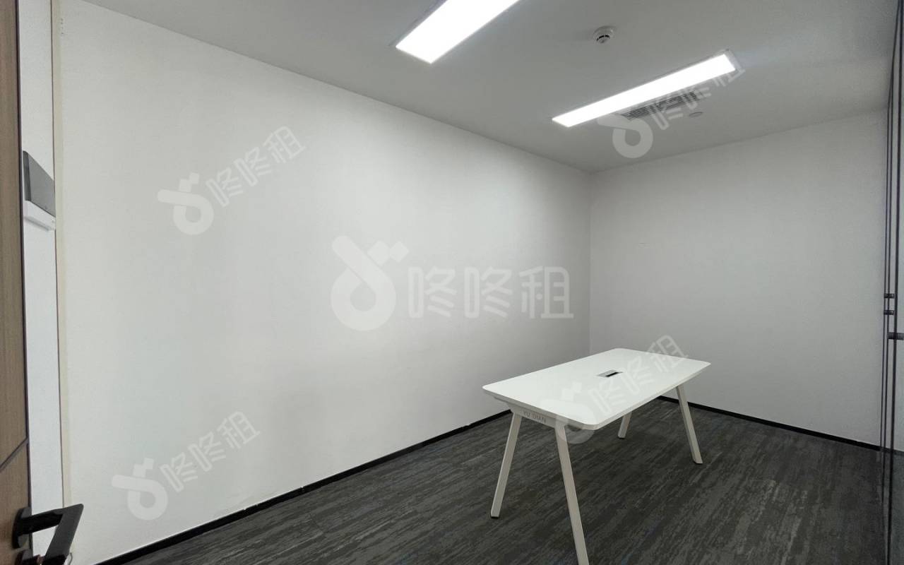 大冲商务中心_272平_豪装_办公室隔间