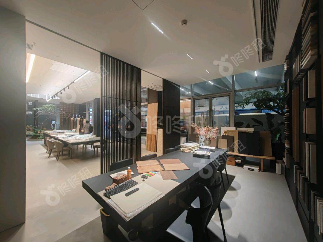 万科云城设计公社_303平_豪装_办公室开间