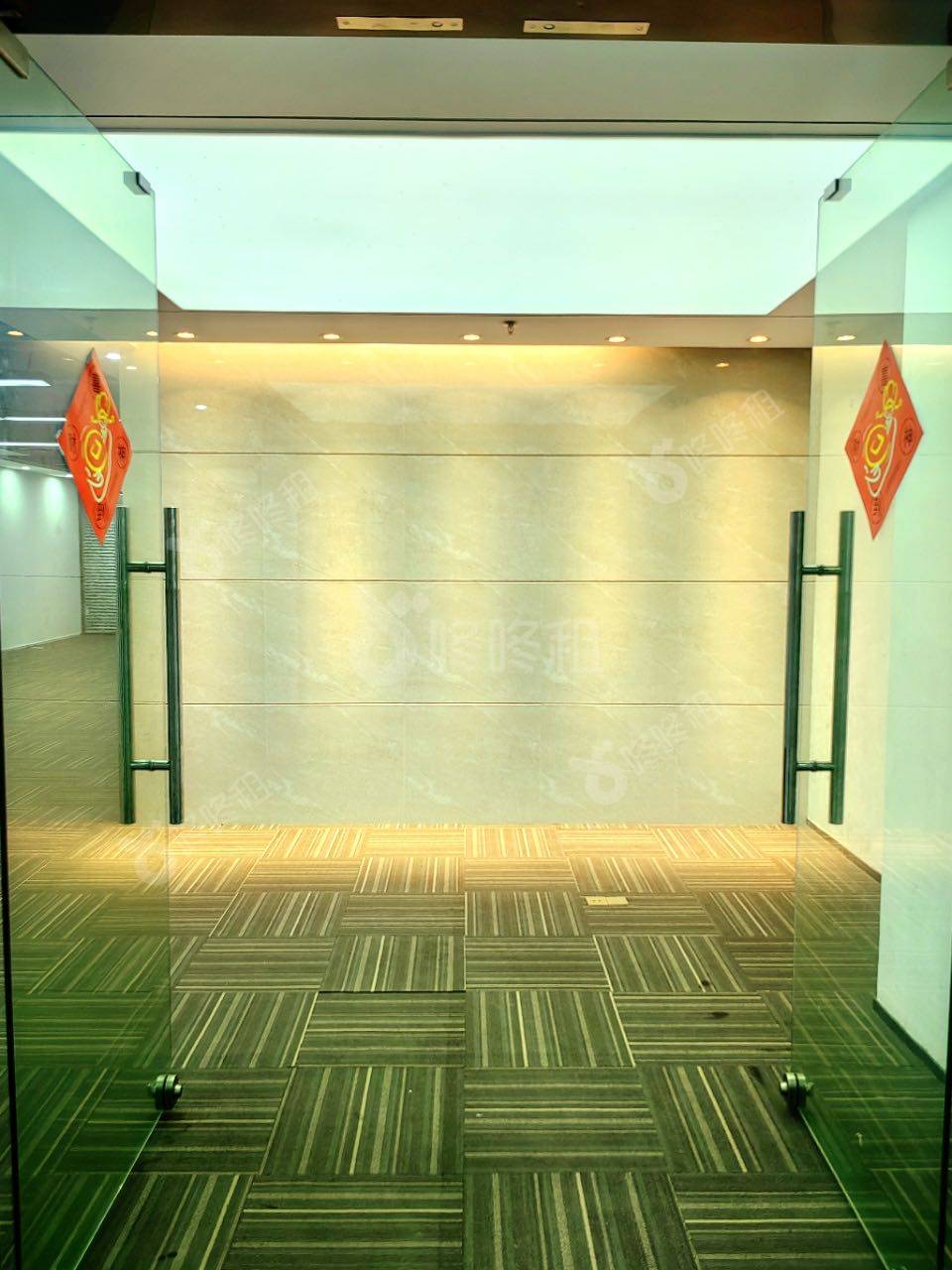 超力通大厦(凤凰城大厦)_262平_精装_前台