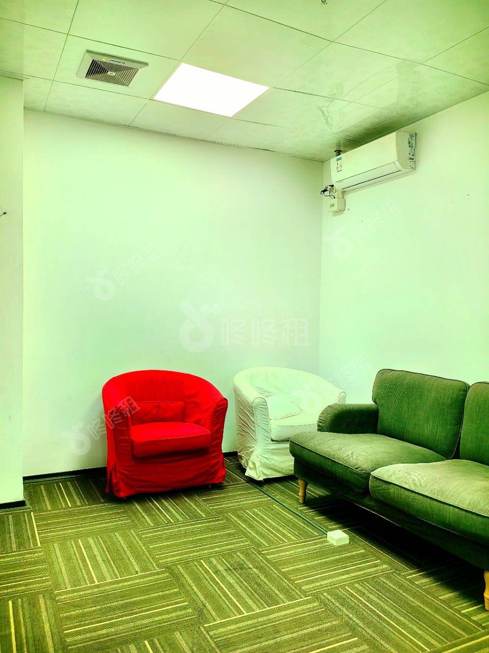 超力通大厦(凤凰城大厦)_262平_精装_办公室隔间