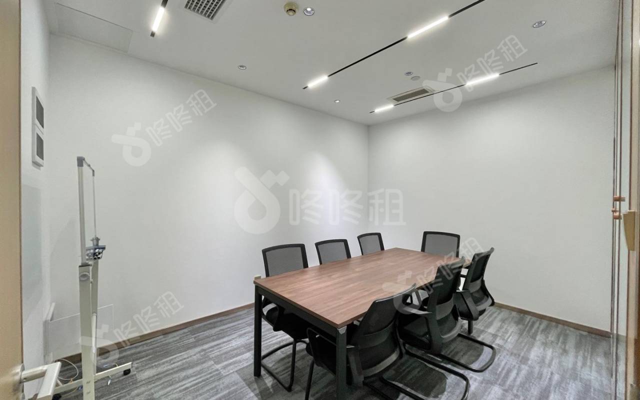 大冲商务中心_238平_精装_办公室隔间