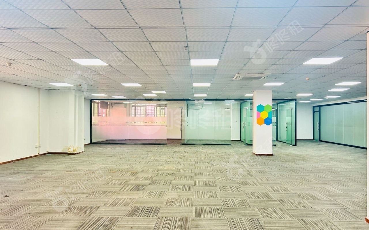 华大科技(万德莱大厦)_900平_精装_办公室开间