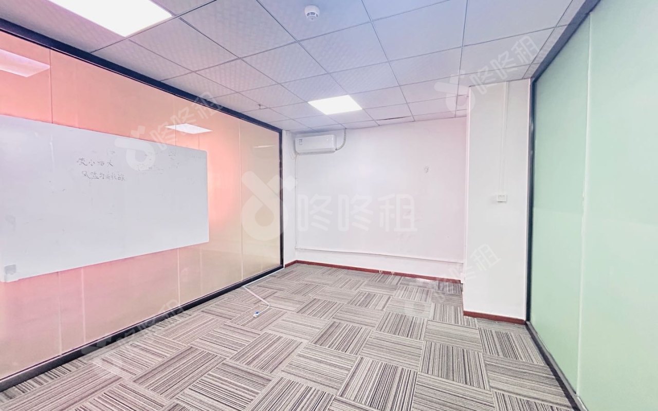 华大科技(万德莱大厦)_900平_精装_办公室隔间