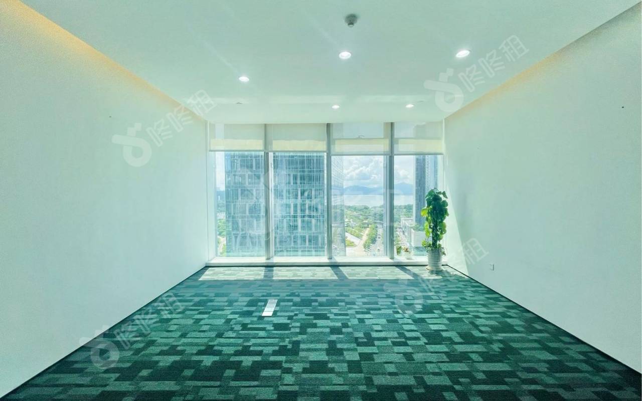 卓越后海中心_1062平_精装_办公室隔间