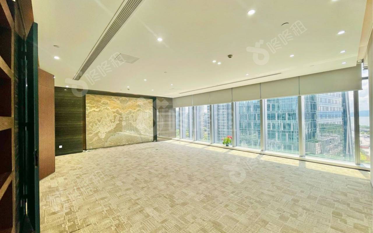 卓越后海中心_1062平_精装_办公室隔间