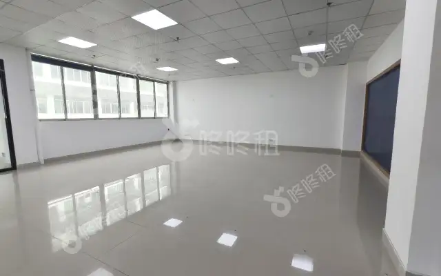 广兴源互联网产业基地A区_320平米_精装_办公室房源出租