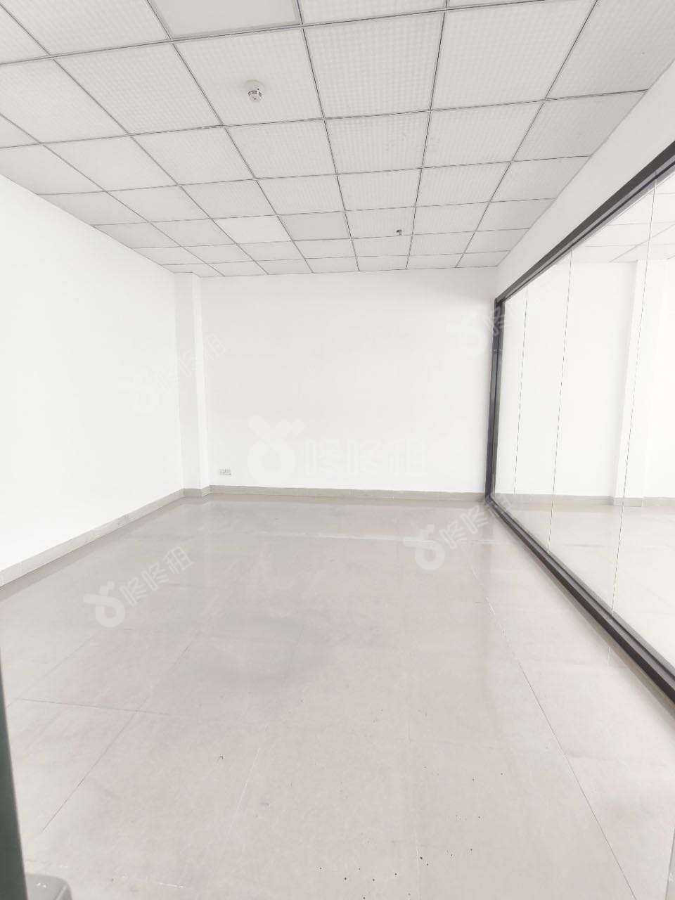 广兴源互联网产业基地A区_320平_精装_办公室隔间