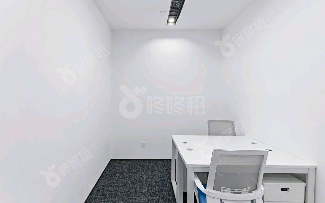 富德生命保险大厦_218平_精装_办公室隔间