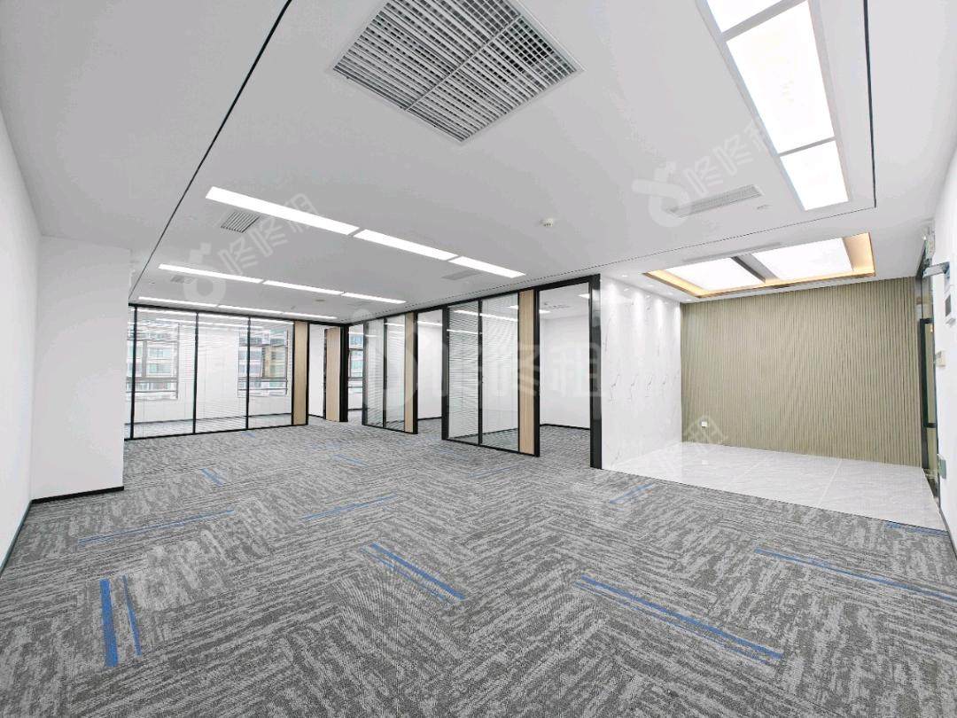 汇美大厦_282平_精装_办公室开间