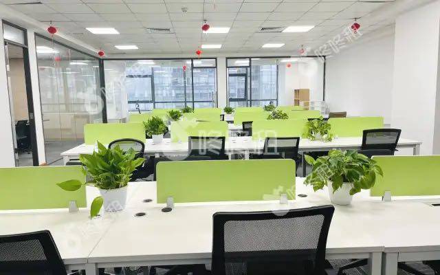 东方科技大厦_730平_精装_办公室开间