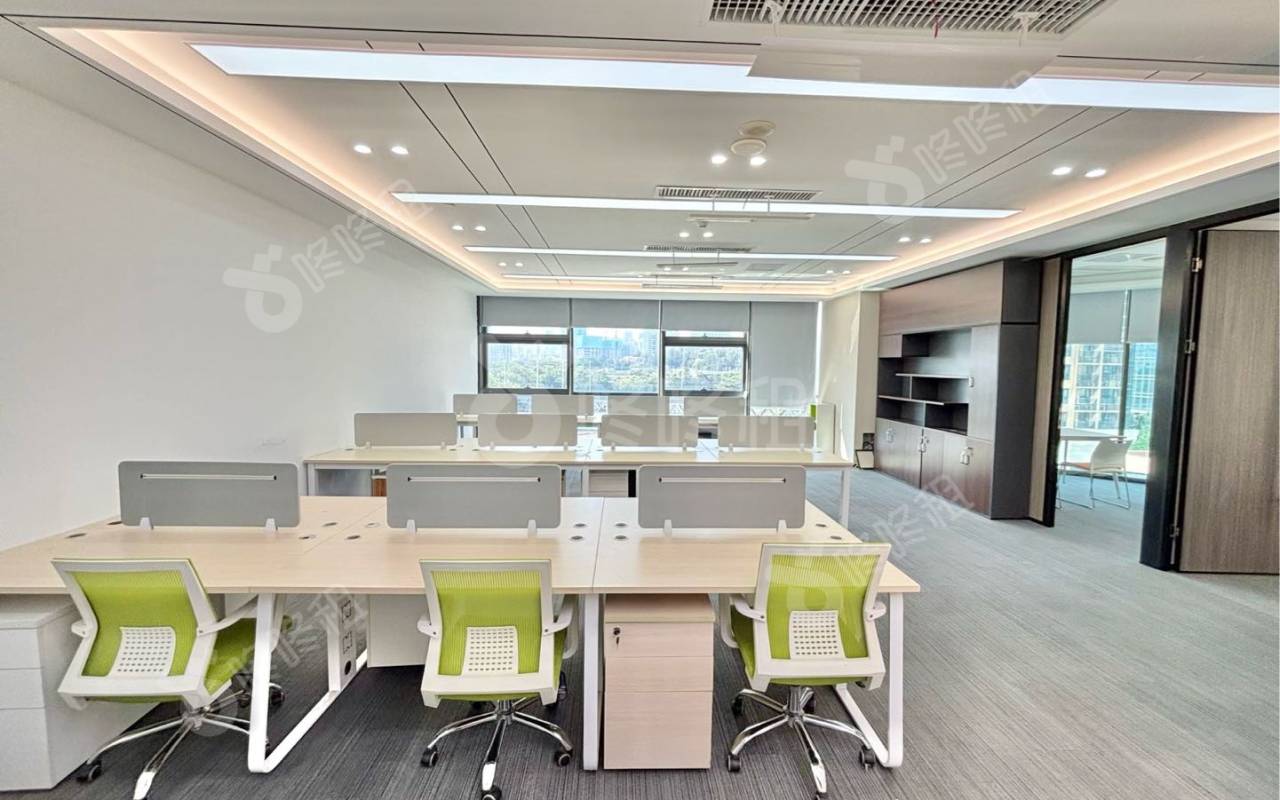阳光粤海大厦_288平_精装_办公室开间