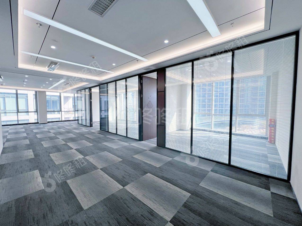 侨城坊_755平_精装_办公室开间