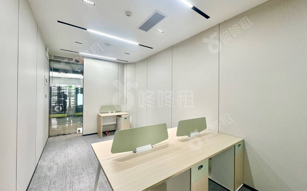 卓越城一期_86平_精装_办公室开间
