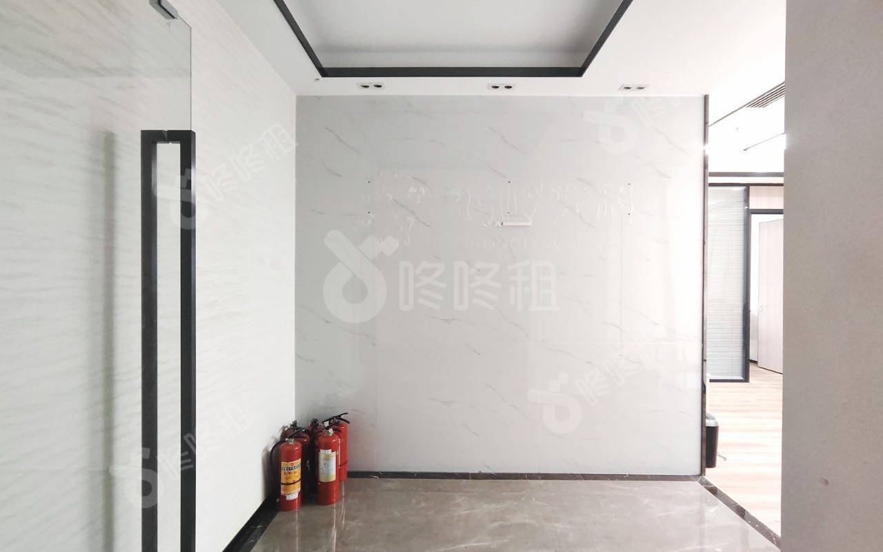 卓越城一期_268平_精装_前台